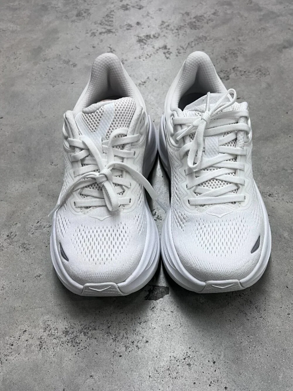 Hoka One One Bondi 9 White Running Shoe's Women's Size 6 1162012/WWH - Used